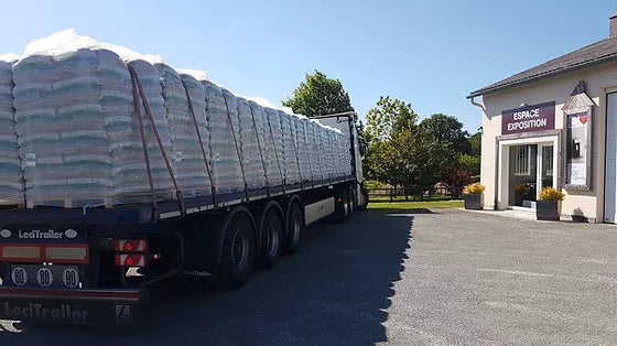 Camion de 24 PALETTES WOODSTOCK GRANULÉS DE BOIS – 1872 SACS DE 15 KG